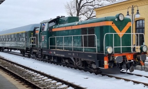 Zdjęcie do Pociągiem ku przygodzie. Turystyczny kąsek dla fan&oacute;w podr&oacute;ży koleją