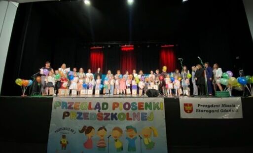 Zdjęcie do Rozśpiewane i urocze buzie na &bdquo;X Przeglądzie Piosenki Przedszkolnej&rdquo;