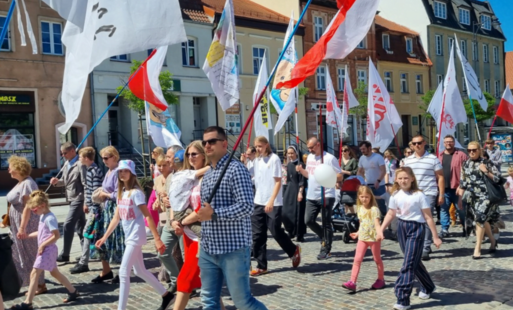 Zdjęcie do Marsz dla Życia i Rodziny. Zapraszamy na obchody Starogardzkich Dni Rodziny