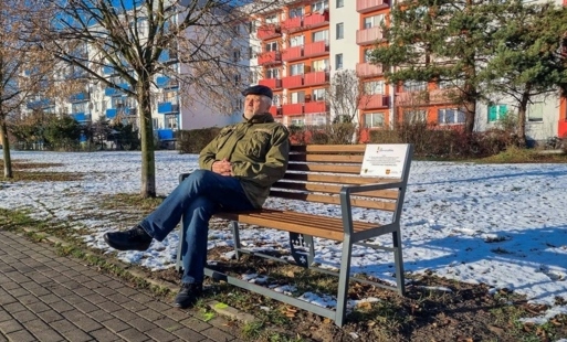 Zdjęcie do Ławeczki do przysiadania wspierające codzienną aktywność senior&oacute;w w Starogardzie