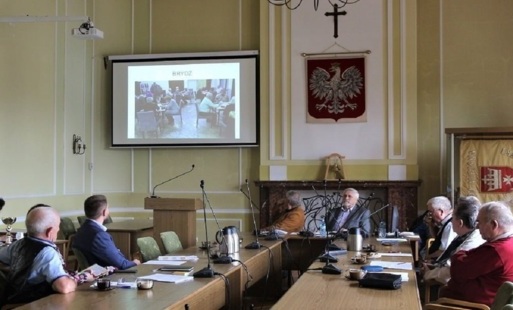 Zdjęcie do Znamy nazwiska kandydat&oacute;w do Rady Senior&oacute;w