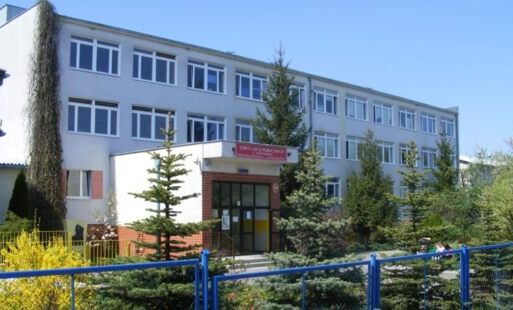 Zdjęcie do Cieplej i bezpieczniej w szkole na Żabnie