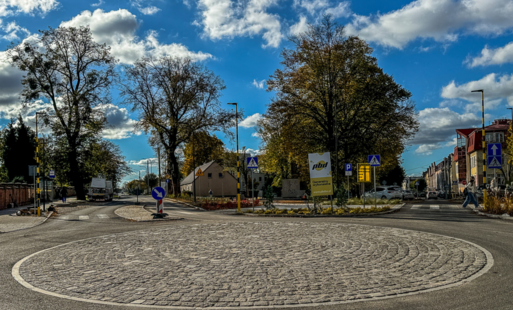 Zdjęcie do Rondo ku czci "czerwonego og&oacute;lniaka"