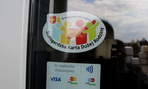 Zdjęcie do Ze Starogardzką Kartą Dużej Rodziny taniej