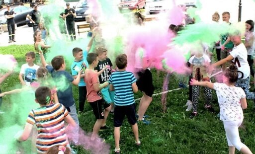 Zdjęcie do Dzień Dziecka. Wielkie święto kolor&oacute;w w Starogardzie