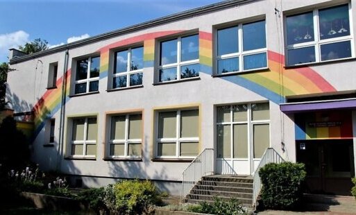 Zdjęcie do Mamy &bdquo;Tęczą Malowane&rdquo; przedszkole w Starogardzie