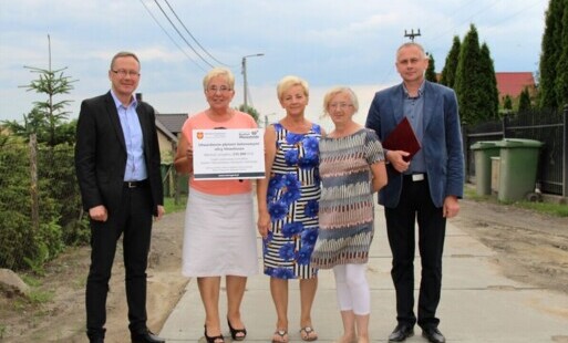 Zdjęcie do Utwardzona ul. Heweliusza uroczyście otwarta