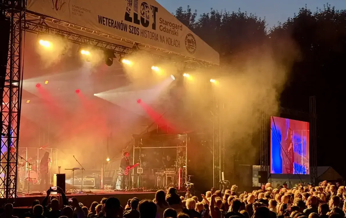 Zdjęcie do XVI Zlot Weteran&oacute;w Szos za nami. Motoryzacyjne święto przyciągnęło...