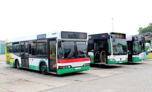 Zdjęcie do Więcej autobus&oacute;w na cmentarze w mieście