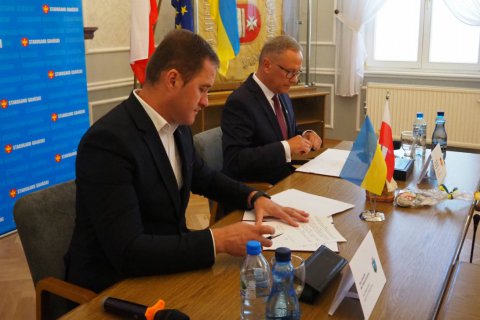 Podpisanie-umowy-o-partnerstwie-i-wspolpracy-pomiedzy-miastem-Straogard-Gdanski-a-miastem-Boryslaw-18