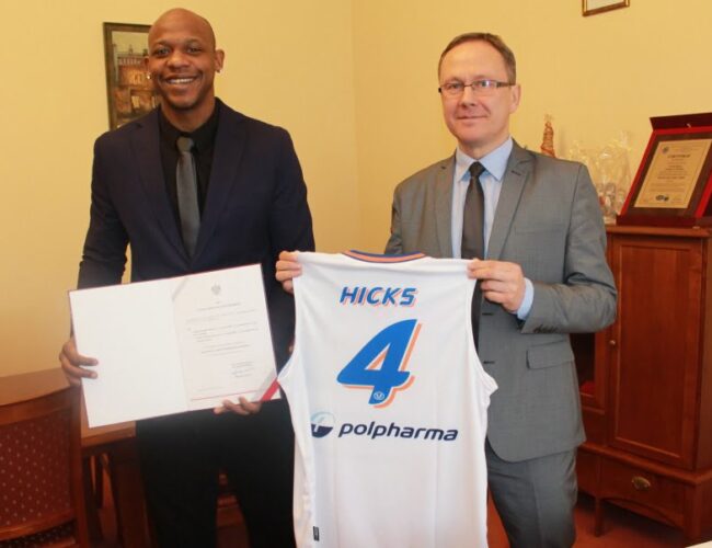 Michael  Hicks nowy obywatel Polski !