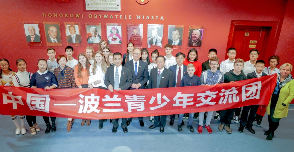 Młodzież z Chin poznaje polską kulturę