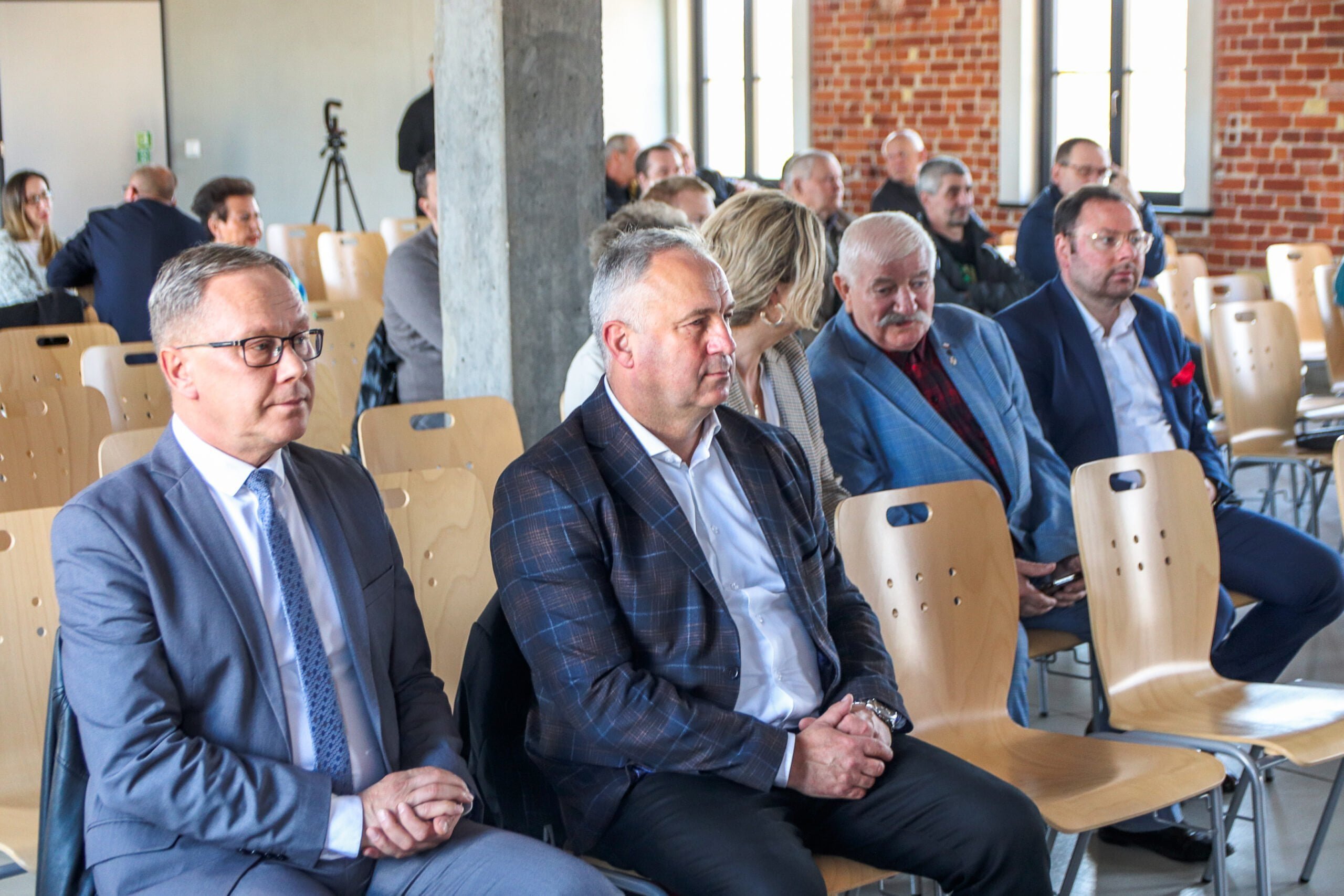 W spotkaniu udział wzięli Prezydent Miasta Starogard Gdański Janusz Stankowiak (z prawej) i jego zastępca ds. techniczno-inwestycyjnych Tadeusz Błędzki. 