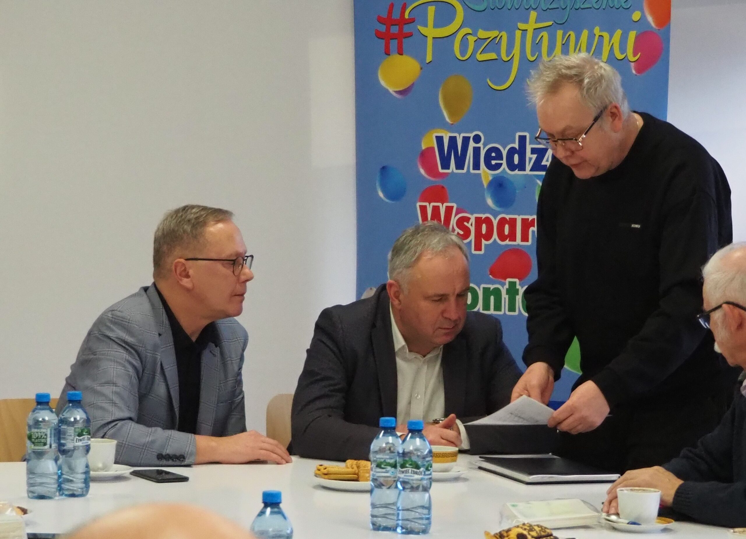W spotkaniu udział wzięli prezydent Starogardu Gdańskiego Janusz Stankowiak (z lewej) i jego zastępca ds. techniczno-inwestycyjnych Tadeusz Błędzki (w środku). 