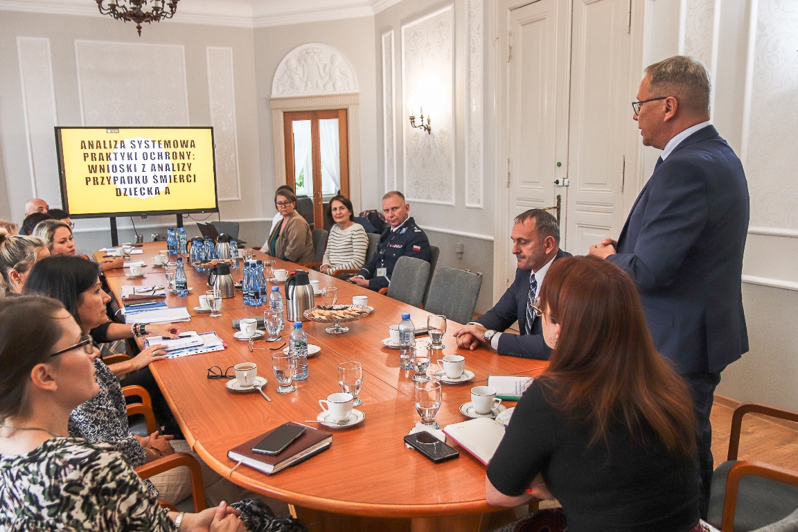 Prekursorski raport analizy praktyki ochrony dziecka w Starogardzie Gdańskim początkiem ogólnopolskich zmian?