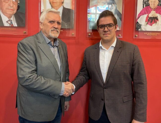 Łączymy pokolenia. Spotkanie Rady Seniorów i Młodzieżowej Rady Miasta