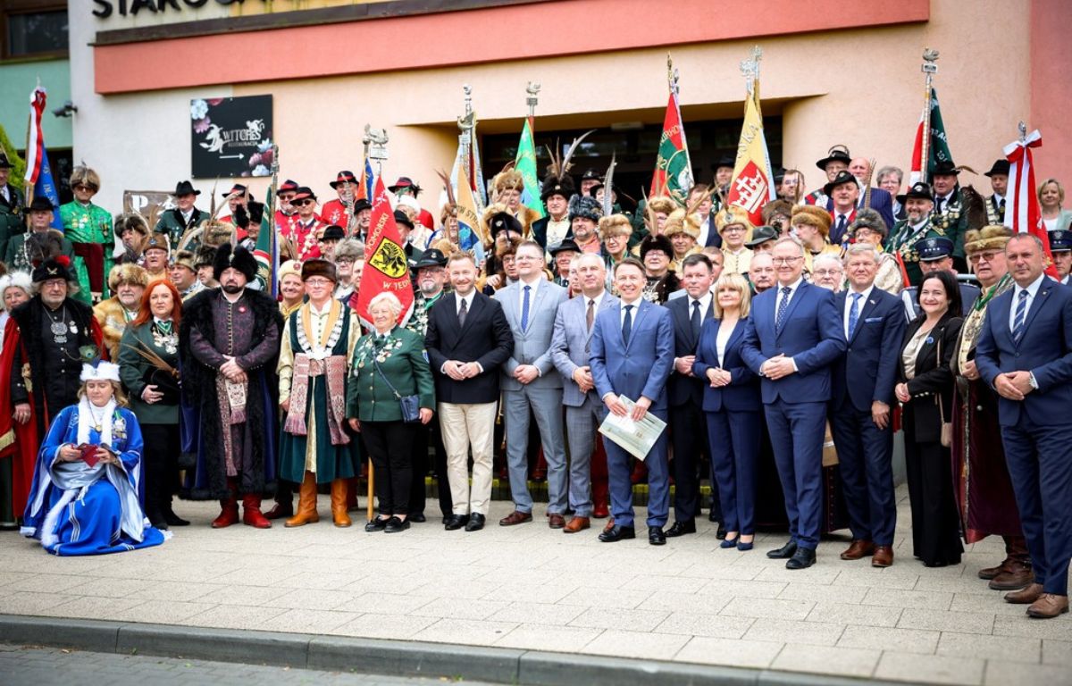 30 lat tradycji i wspólnoty. Bractwa Kurkowe Okręgu Pomorskiego świętowały Jubileusz z hukiem