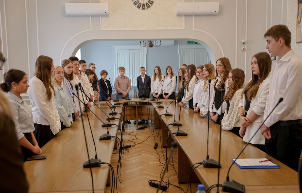 Młodzieżowa Rada Miasta obradowała w nowym, powiększonym składzie