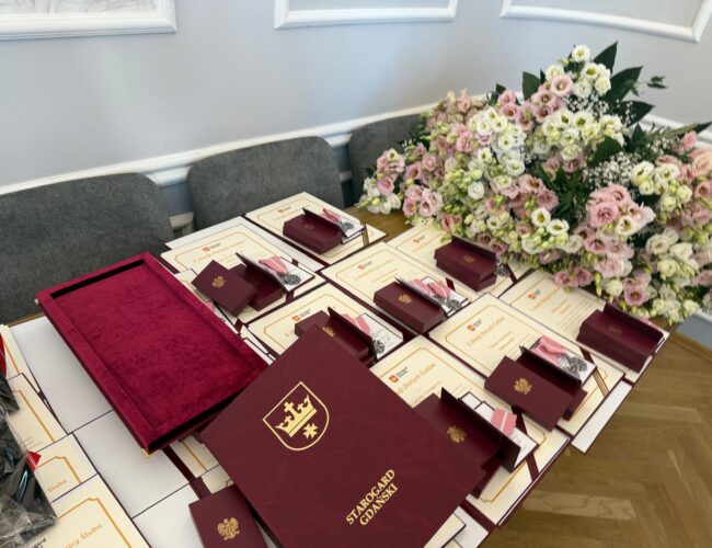 „Aby miłość trwała przez całe życie trzeba ją pielęgnować starannie jak ogród.” Jubileusze małżeńskie