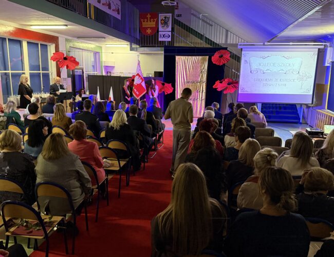 Trzy dekady tradycji i edukacji. Jubileusz Publicznej Szkoły Podstawowej nr 6
